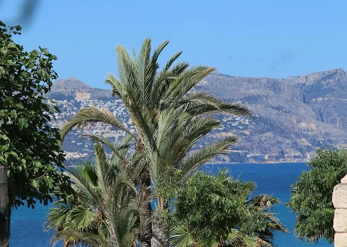 公寓 El Faro Albir 阿尔比尔